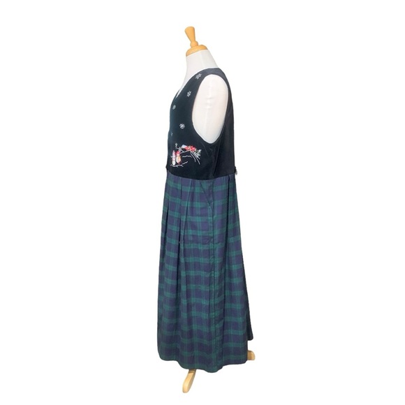 Christmas themed plaid sleeveless maxi dress - Picture 8 of 10